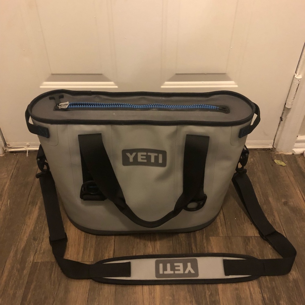 Yeti soft sided hopper 20